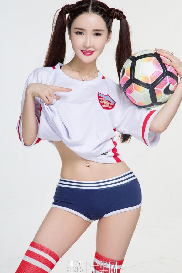   足球宝贝夏美首秀 中超联赛一球成名第32张图片