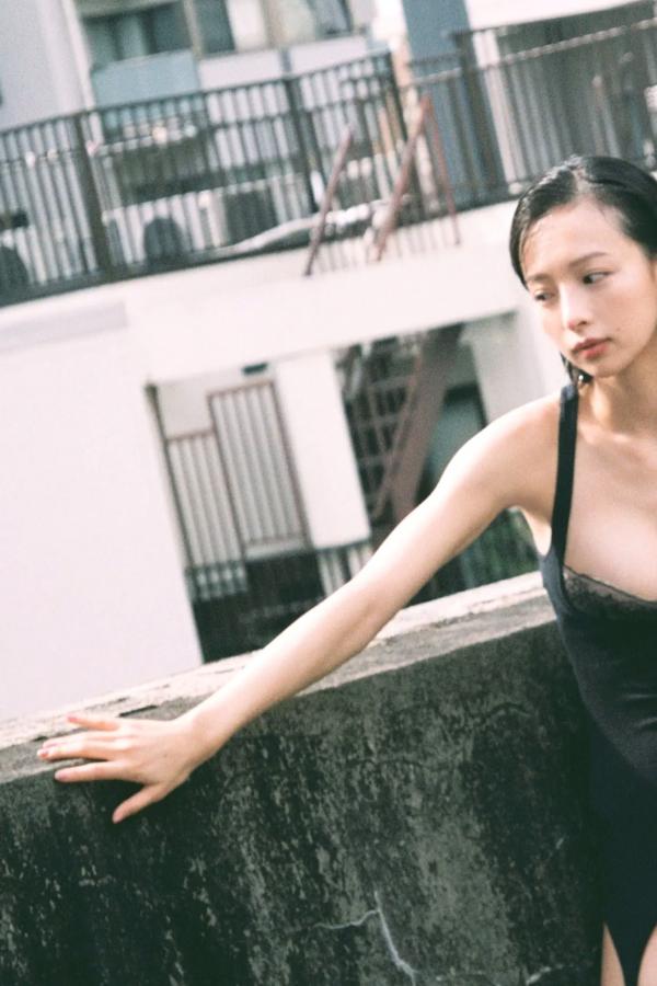 華村あすか 华村飞鸟 华村あすか《New Mode 後編》性感棕色泳装写真 气质尤物白嫩美胸第84张图片