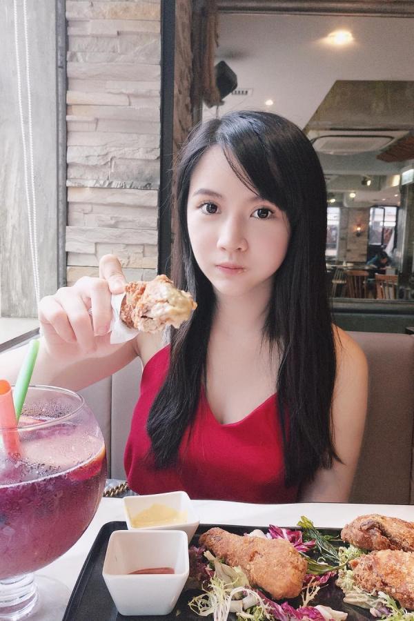 紫莹  香港可爱女生Amber Chan私房照第9张图片