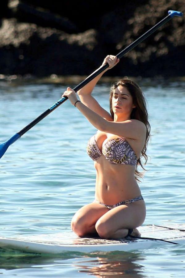 Casey Batchelor 凯西·巴彻勒  真人秀演员Casey Batchelor 电力十万伏特的好身材第184张图片