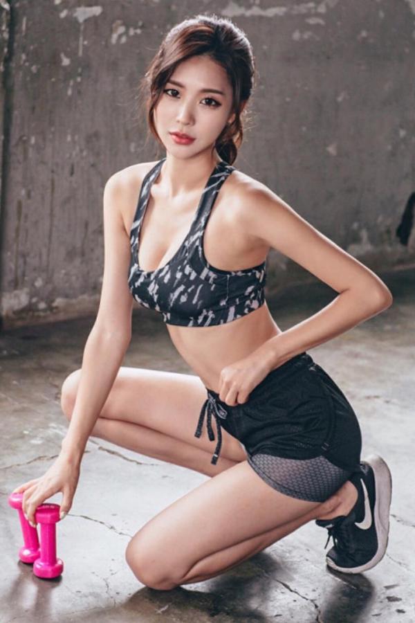 박다현 朴多铉 韩国网拍模特박다현 身材高挑气质出众第24张图片