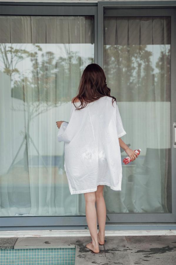 박다현 朴多铉  朴多贤- 气质长裙写真多拼第149张图片