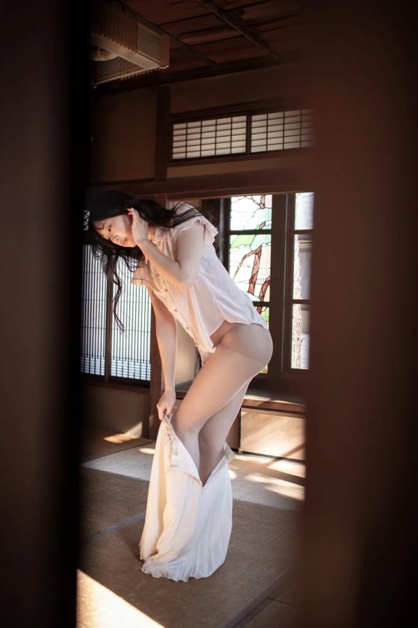 真島なおみ 真岛なおみ 真島なおみ - 愛しくてジェラシー 日系榻榻米私房内衣性感写真第49张图片