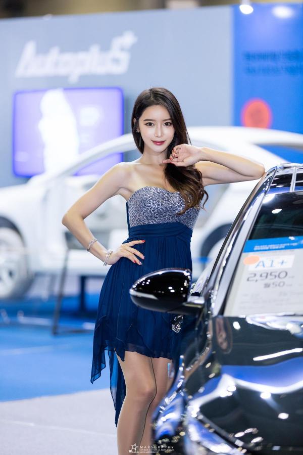 소이 素怡 韩国赛车女郎소이 车展注目的焦点第1张图片