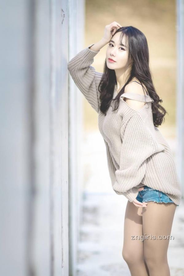 캔디  韩国外拍模特캔디 蜂腰翘臀极品身材第56张图片