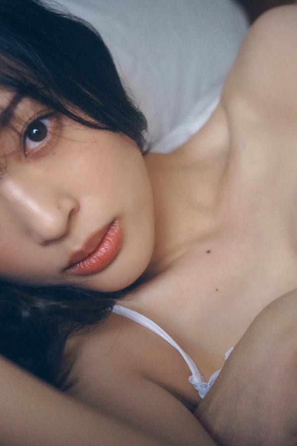神部美咲  神部美咲 - ここだけの話 vol.2 阳光天台高叉泳衣与温柔私房写真第4张图片