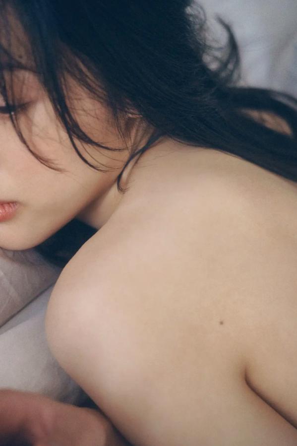 神部美咲  神部美咲 - ここだけの話 vol.2 阳光天台高叉泳衣与温柔私房写真第11张图片