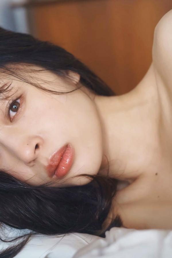 神部美咲  神部美咲 - ここだけの話 vol.2 阳光天台高叉泳衣与温柔私房写真第15张图片