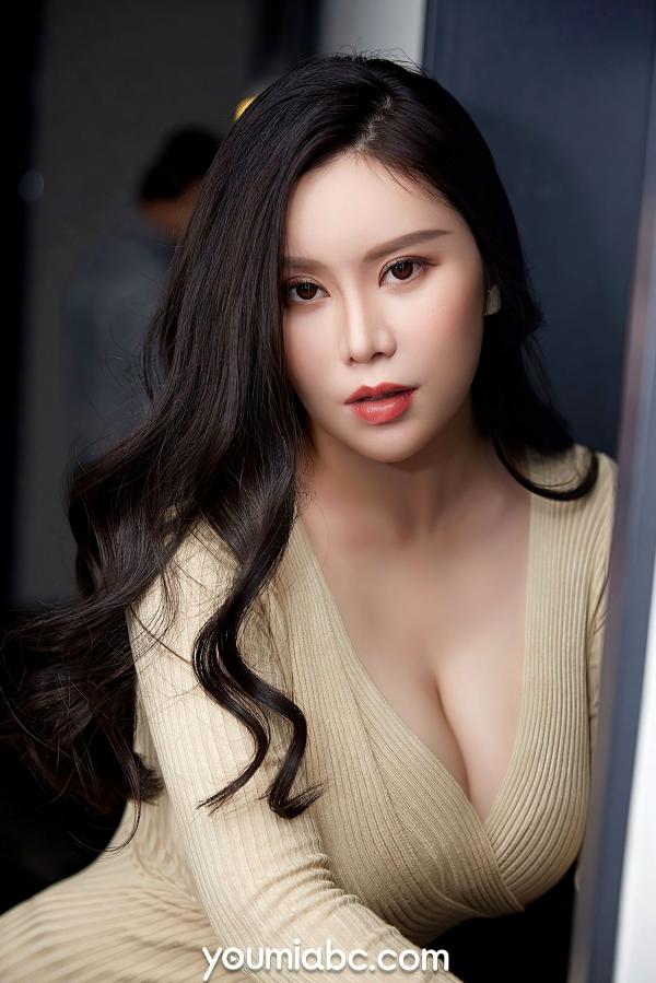 黛诺欣 戴渃欣  YouMi尤蜜 戴渃欣《巨乳邻居》浴室私房写真，唯美浴袍诱惑，尽显极致性感好身材第8张图片