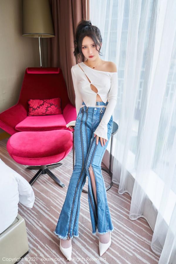 SOLO-尹菲  明艳动人Emily尹菲 独特魅力的牛仔裤第4张图片