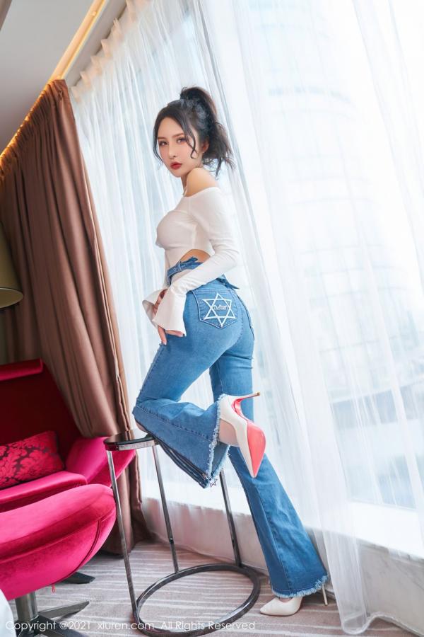 SOLO-尹菲  明艳动人Emily尹菲 独特魅力的牛仔裤第7张图片