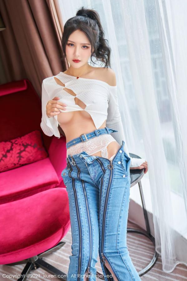 SOLO-尹菲  明艳动人Emily尹菲 独特魅力的牛仔裤第10张图片