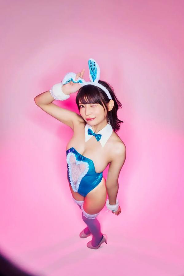 似鳥沙也加 似鸟沙也加 FRIDAY GOLD 似鳥沙也加 A to Z vol.16 蓝色兔女郎性感写真 角色扮演诱惑第1张图片