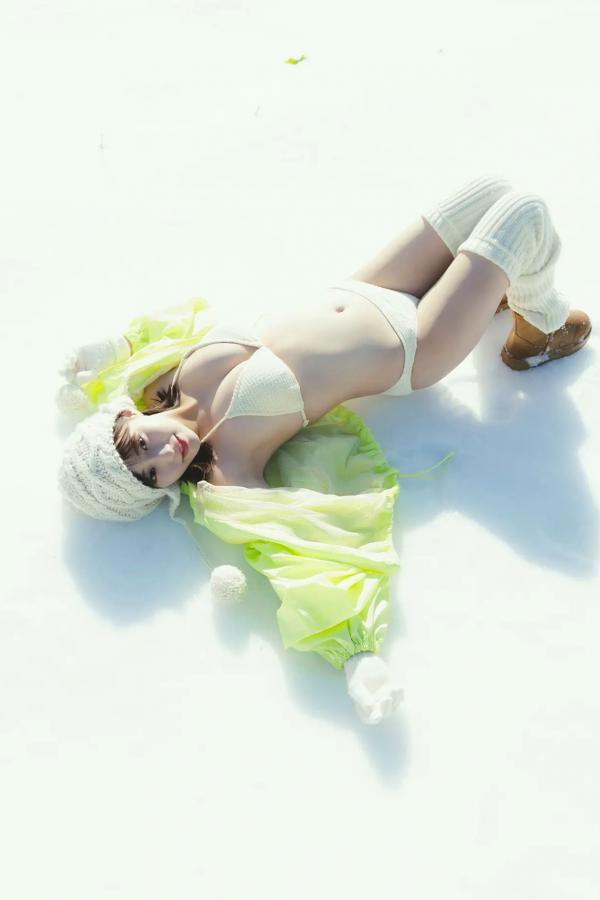 田中美久  田中美久 - 銀世界 日本女神性感内衣与雪景写真第10张图片