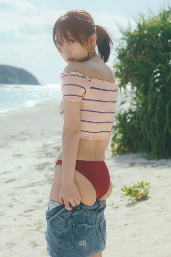 田中美久  田中美久 - キミの街まで 海边沙滩红色比基尼与性感私房写真第32张图片