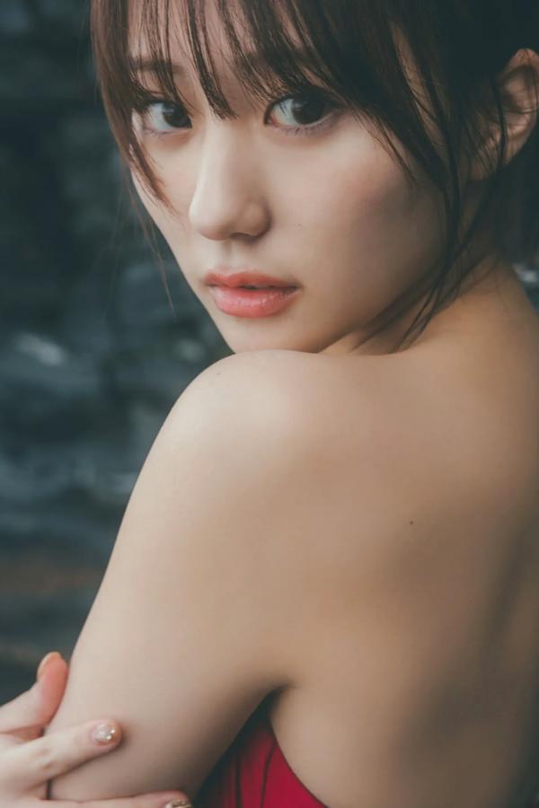 田中美久  田中美久 - キミの街まで 海边沙滩红色比基尼与性感私房写真第37张图片