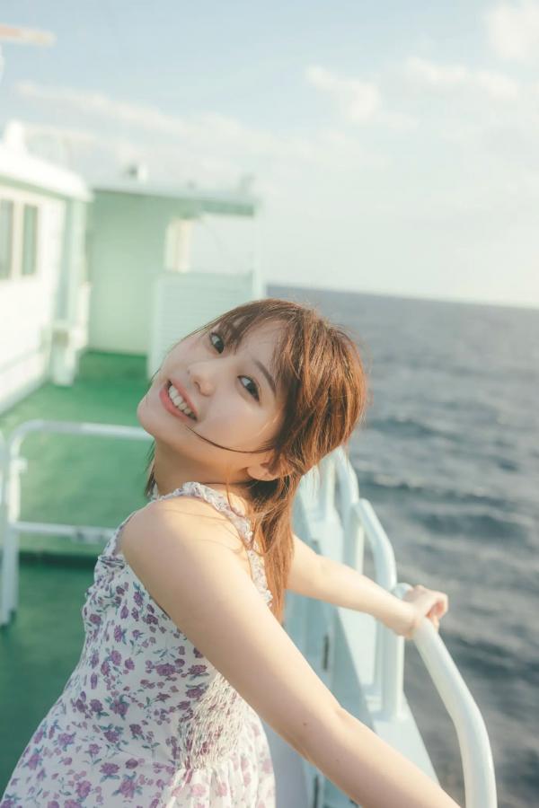 田中美久  田中美久 - キミの街まで 海边沙滩红色比基尼与性感私房写真第49张图片