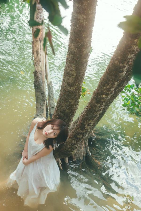 田中美久  田中美久 - キミの街まで 海边沙滩红色比基尼与性感私房写真第94张图片