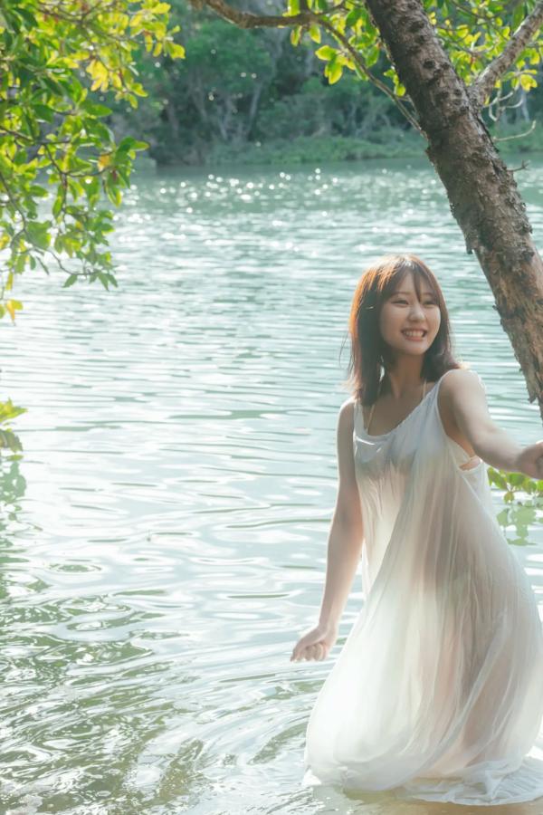 田中美久  田中美久 - キミの街まで 海边沙滩红色比基尼与性感私房写真第97张图片