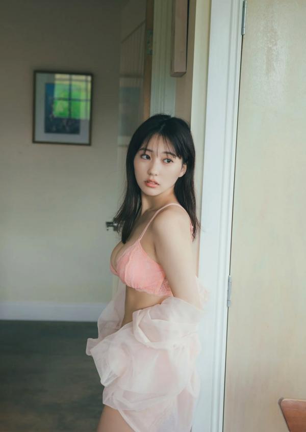 田中美久   田中美久 - 也想更随性地，日系清纯泳装写真，清新夏日池畔性感风格，捕捉灵动迷人瞬间第24张图片