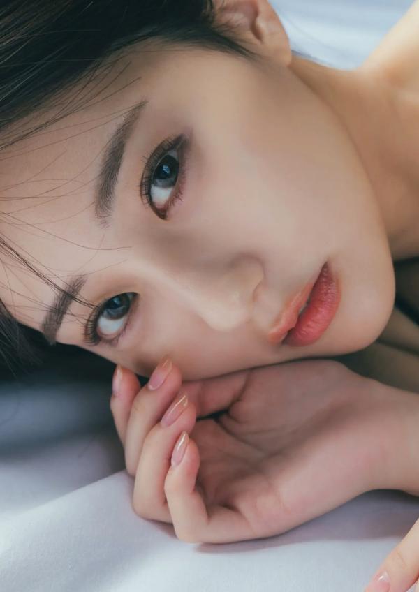 田中美久   田中美久 - 也想更随性地，日系清纯泳装写真，清新夏日池畔性感风格，捕捉灵动迷人瞬间第57张图片
