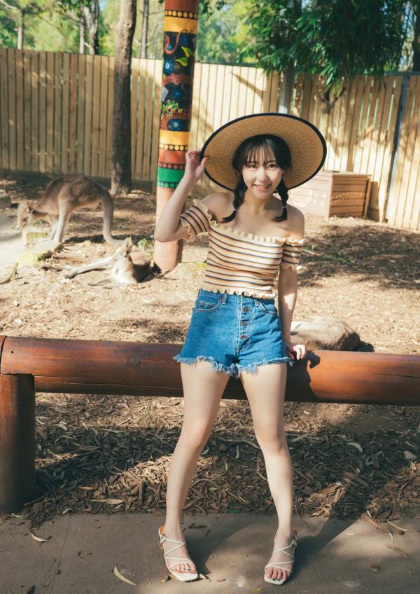 田中美久   田中美久 - 也想更随性地，日系清纯泳装写真，清新夏日池畔性感风格，捕捉灵动迷人瞬间第110张图片