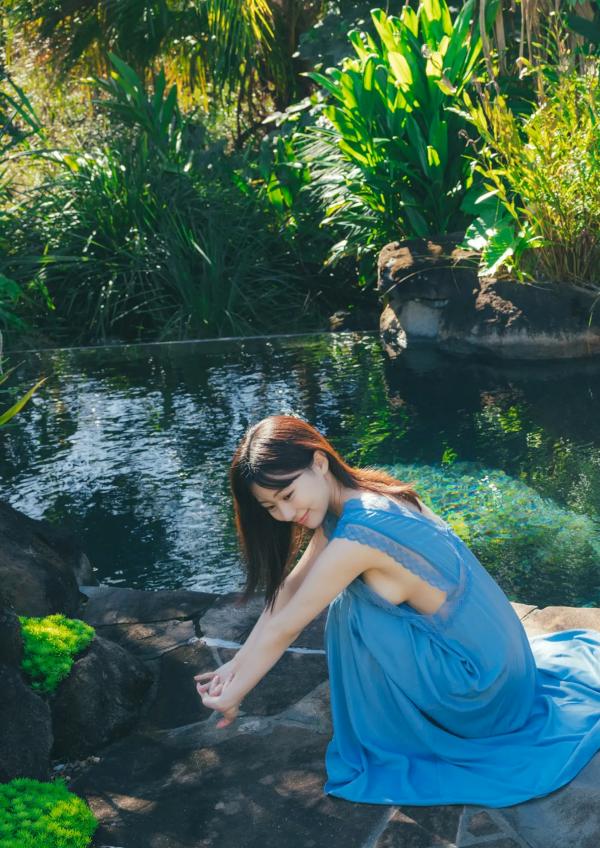 田中美久   田中美久 - 也想更随性地，日系清纯泳装写真，清新夏日池畔性感风格，捕捉灵动迷人瞬间第115张图片