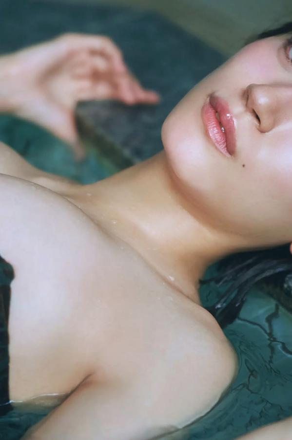上西怜  上西怜 - 再会～prologue～ 日本性感写真 阳光沙滩比基尼与湿身诱惑第39张图片