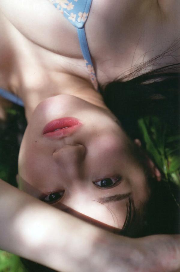 上西怜   上西怜《水の温度》清纯私房写真，日系少女户外泳装与居家清新视觉大赏第80张图片
