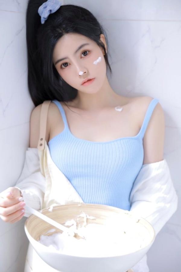白甜   XR-Uncensored-白甜-极品模特大尺视图合集-XiuRen秀人网内购私拍-室内私房、黑丝诱惑、无圣光大尺度写真第4张图片