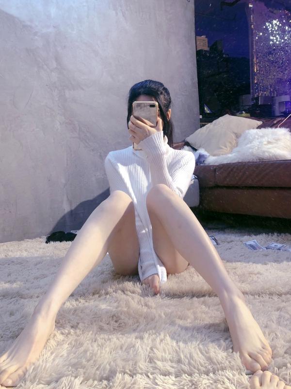 白甜   XR-Uncensored-白甜-极品模特大尺视图合集-XiuRen秀人网内购私拍-室内私房、黑丝诱惑、无圣光大尺度写真第68张图片