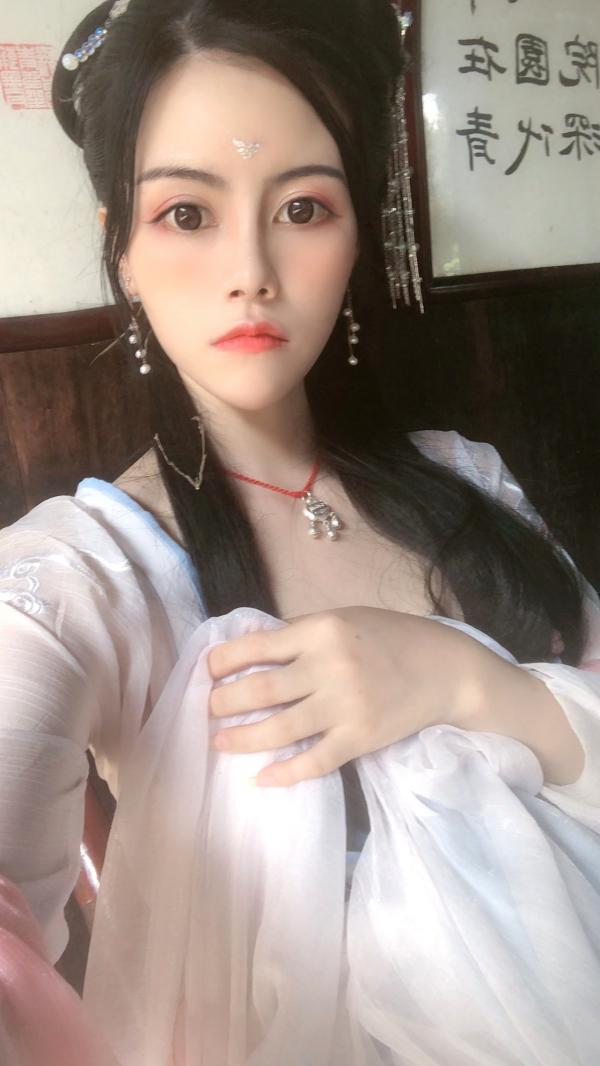 白甜   XR-Uncensored-白甜-极品模特大尺视图合集-XiuRen秀人网内购私拍-室内私房、黑丝诱惑、无圣光大尺度写真第118张图片