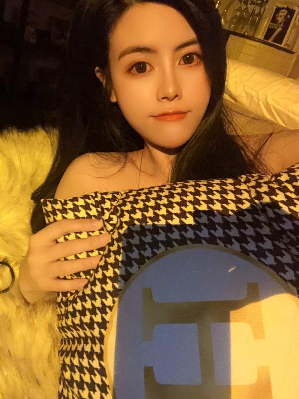白甜   XR-Uncensored-白甜-极品模特大尺视图合集-XiuRen秀人网内购私拍-室内私房、黑丝诱惑、无圣光大尺度写真第230张图片