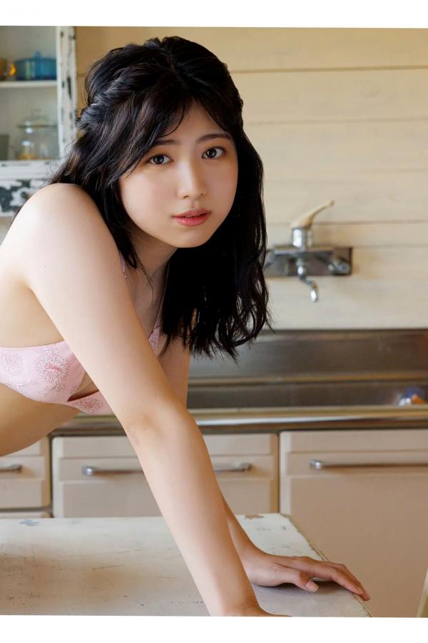 吉田莉桜 吉田莉樱 吉田莉桜 - 停不下来的新鲜感！日系粉色比基尼家居私房写真 [76P]第58张图片