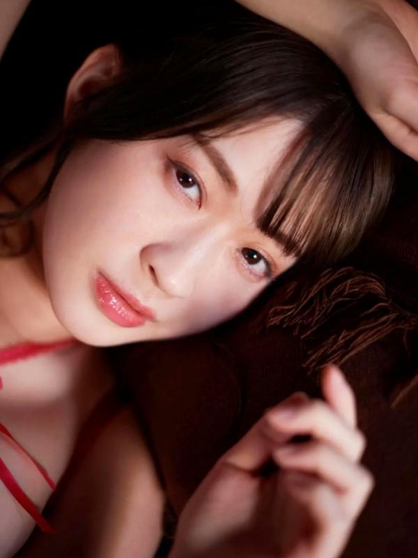 メイリ 美梨  メイリ - 彼女と官能的な时间：浴室湿发诱惑与室内私房性感写真第31张图片