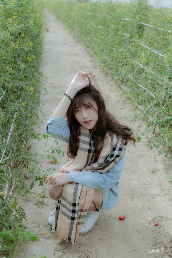 Katie Chiu 比比儿  台湾正妹比比儿《小清新外拍》户外街拍写真集，展现邻家女孩纯美气质与动人魅力第3张图片
