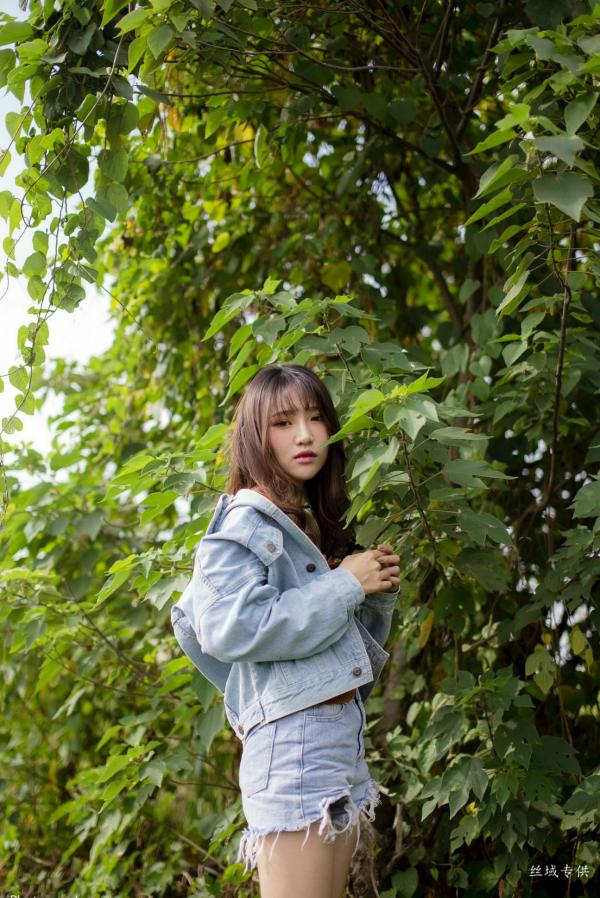 Katie Chiu 比比儿  台湾正妹比比儿《小清新外拍》户外街拍写真集，展现邻家女孩纯美气质与动人魅力第12张图片