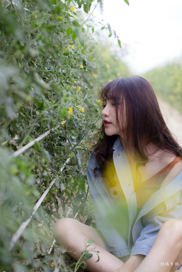 Katie Chiu 比比儿  台湾正妹比比儿《小清新外拍》户外街拍写真集，展现邻家女孩纯美气质与动人魅力第25张图片