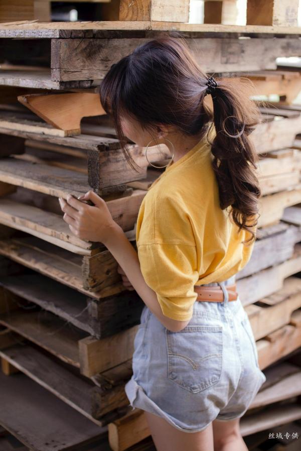 Katie Chiu 比比儿  台湾正妹比比儿《小清新外拍》户外街拍写真集，展现邻家女孩纯美气质与动人魅力第70张图片