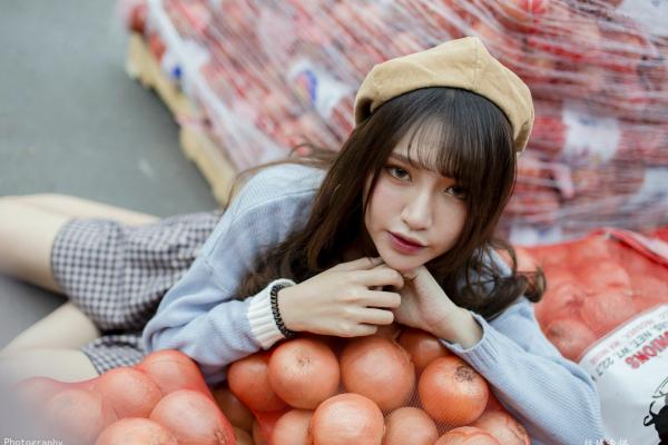 Katie Chiu 比比儿  台湾正妹比比儿《小清新外拍》户外街拍写真集，展现邻家女孩纯美气质与动人魅力第98张图片