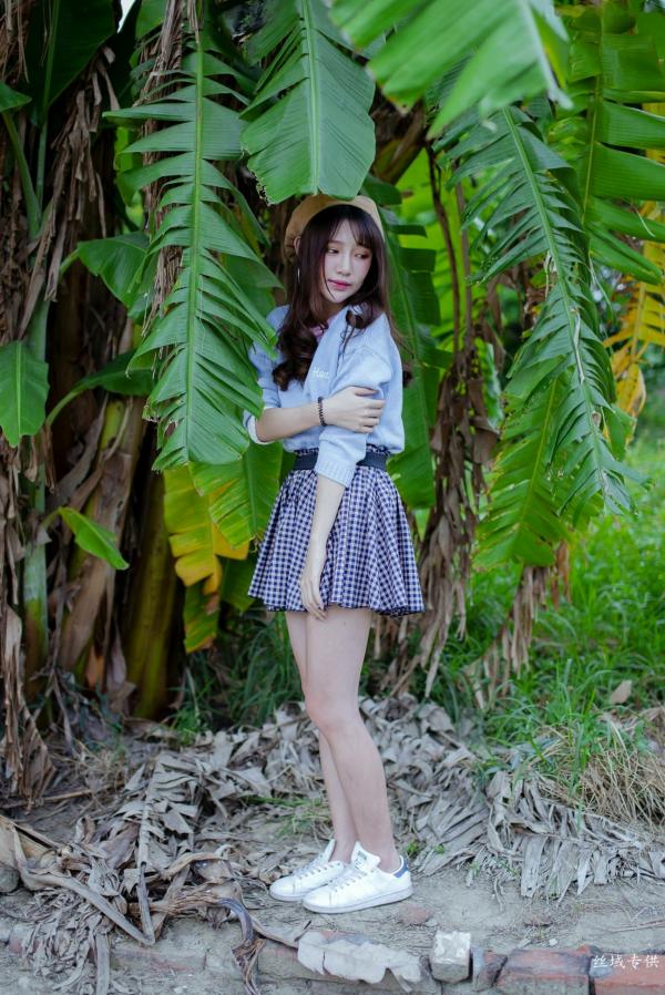 Katie Chiu 比比儿  台湾正妹比比儿《小清新外拍》户外街拍写真集，展现邻家女孩纯美气质与动人魅力第105张图片