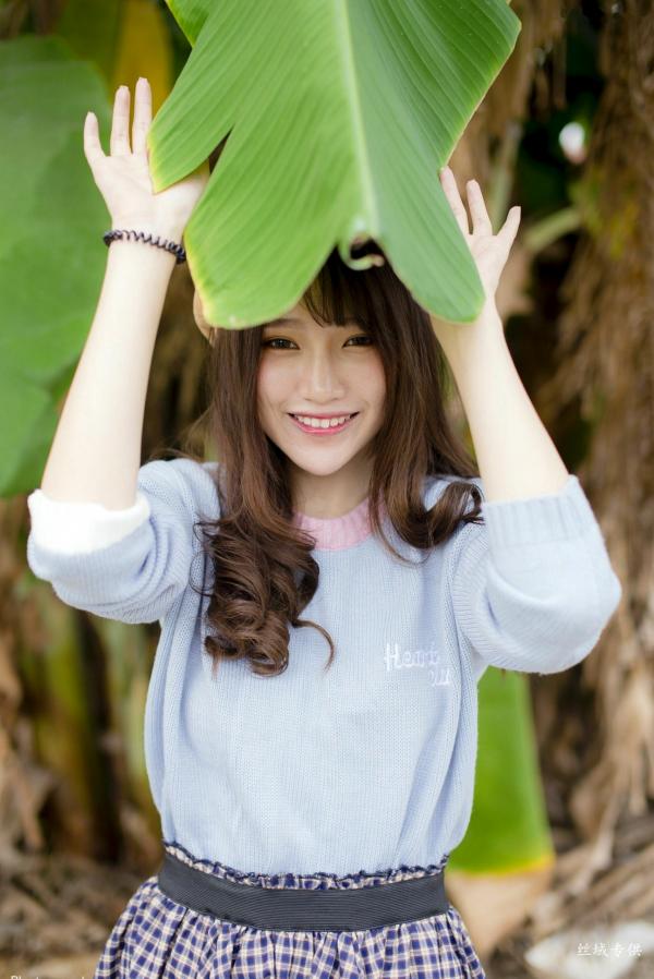 Katie Chiu 比比儿  台湾正妹比比儿《小清新外拍》户外街拍写真集，展现邻家女孩纯美气质与动人魅力第113张图片