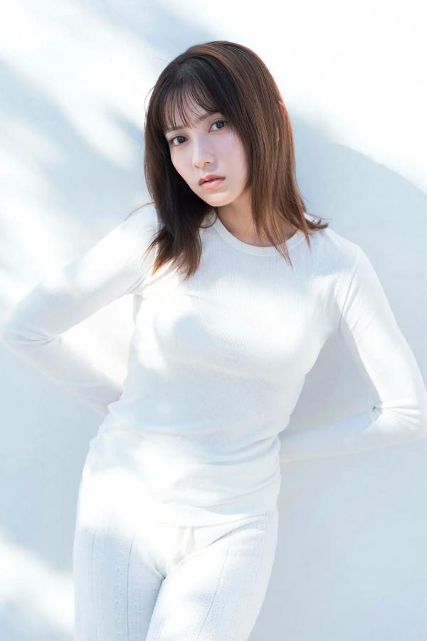 桃月なしこ  桃月なしこ - Queen of Beauty 日系性感比基尼与阳光清新写真第3张图片