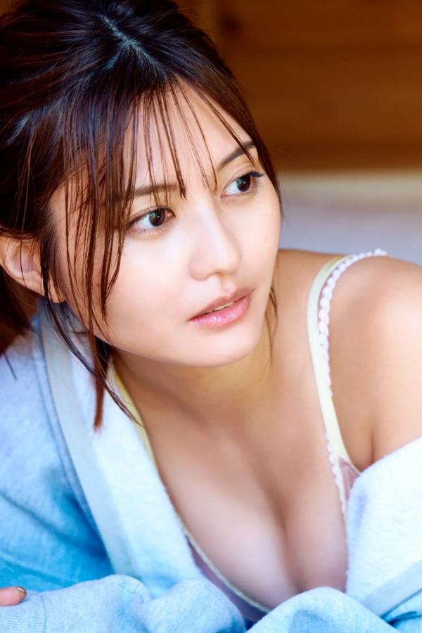 林ゆめ   林ゆめ - 目醒メ 日系性感比基尼与蕾丝内衣写真 阳光海边私房女神第4张图片