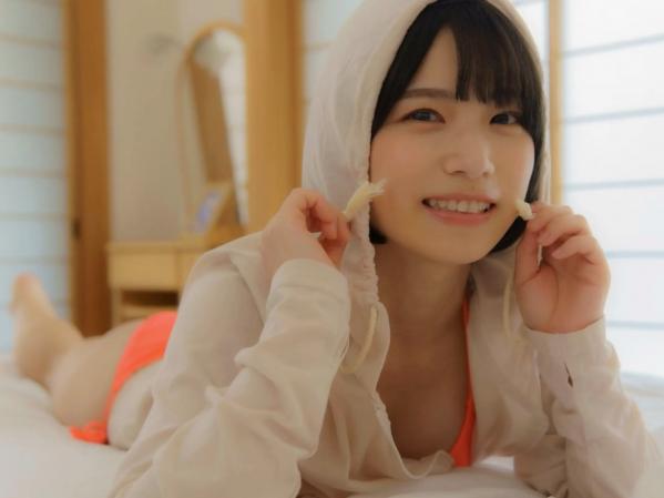 村上りいな   村上りいな《想成为过膝袜》日系室内比基尼性感美腿写真第4张图片