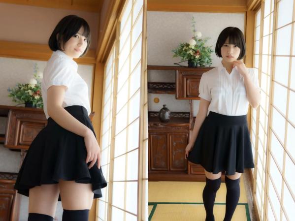 村上りいな   村上りいな《想成为过膝袜》日系室内比基尼性感美腿写真第6张图片