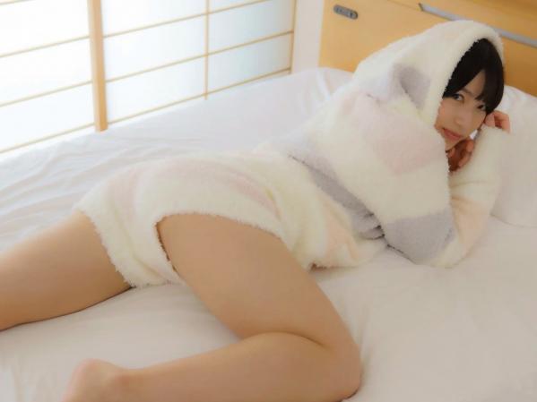 村上りいな   村上りいな《想成为过膝袜》日系室内比基尼性感美腿写真第65张图片