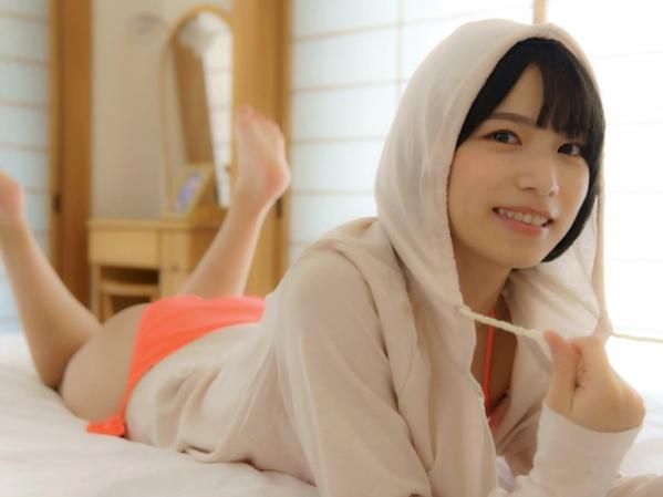村上りいな   村上りいな《想成为过膝袜》日系室内比基尼性感美腿写真第88张图片