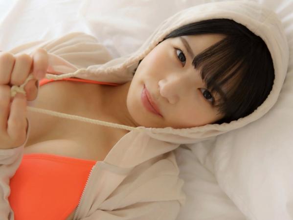 村上りいな   村上りいな《想成为过膝袜》日系室内比基尼性感美腿写真第92张图片