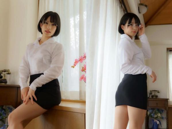 村上りいな   村上りいな《想成为过膝袜》日系室内比基尼性感美腿写真第100张图片